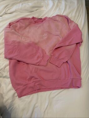 Women's Pink Crewneck Sweatshirt with Subtle Script Embroidery